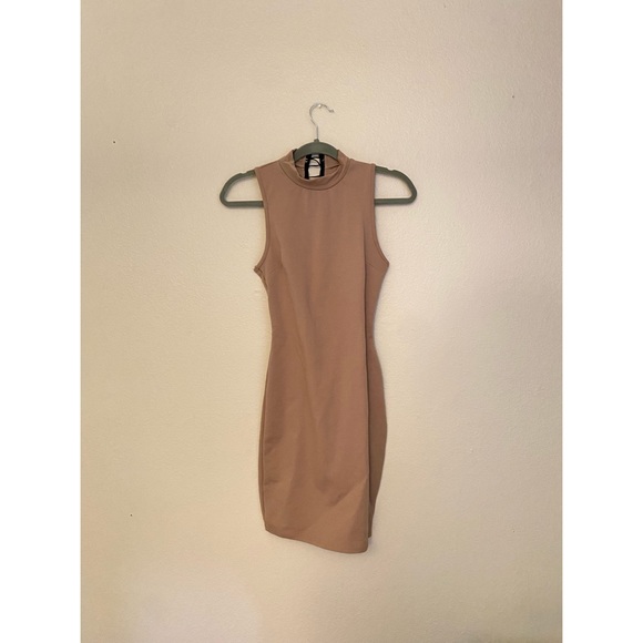 Lace Back Dress - Picture 1 of 4